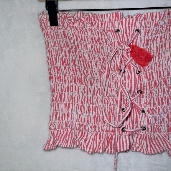 American Eagle Red White Striped Sleeveless Smocked Cropped Tube Top size large - Picture 2 of 5